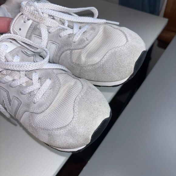 New Balance 574 Kids Casual Sneakers gray white size 3 - Picture 7 of 11